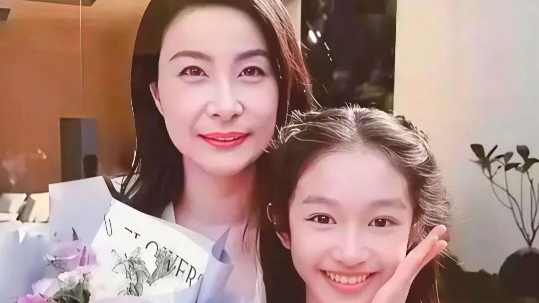 郭晶晶的长女霍中妍,完美遗传父母好基因