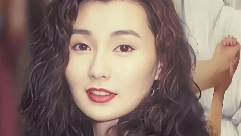 张曼玉美得不可方物,一晃光阴流转,如今她已是62岁