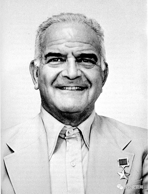 最臭名昭著的政治谋杀 托洛茨基被冰斧砍死