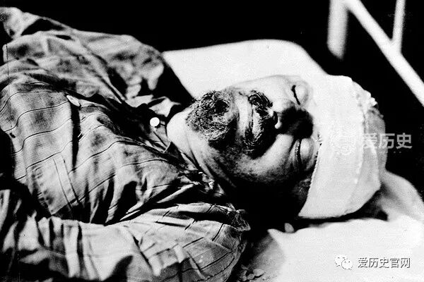 最臭名昭著的政治谋杀 托洛茨基被冰斧砍死