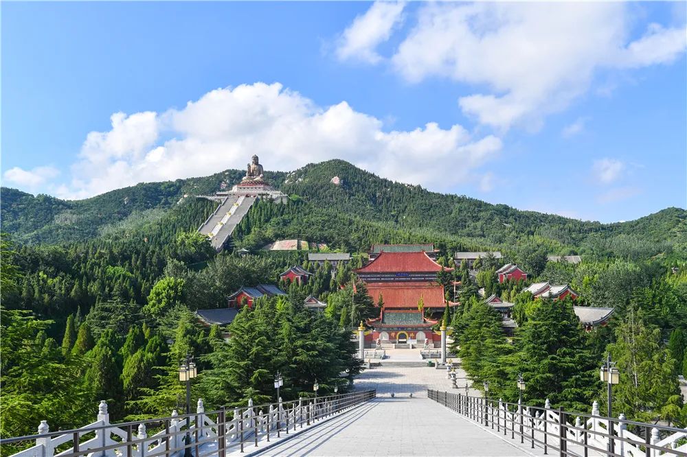 对话蓝天 俯瞰山川,纵情烟台龙口南山 清凉一夏