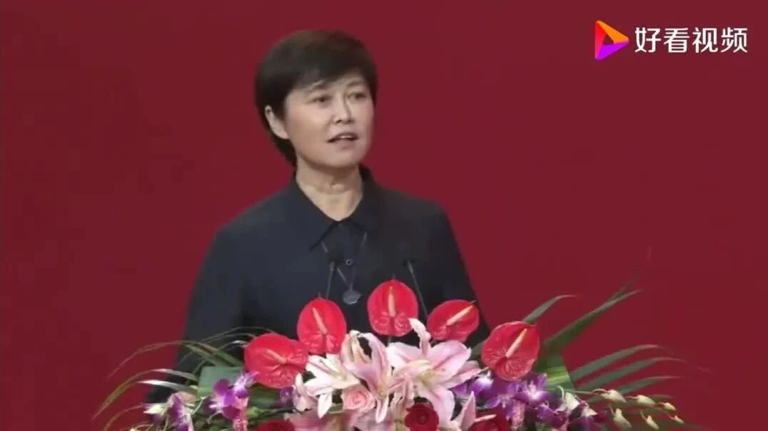 往期精彩：一横老师感恩演讲——史上最励志的演讲！⭐敬一丹中传演讲：大学，从告别开始！