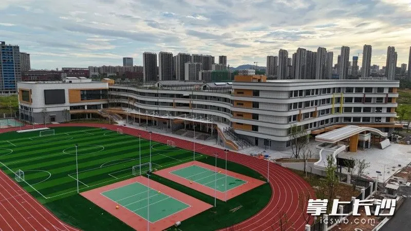 項(xiàng)目通過竣工驗(yàn)收通訊員供圖圖片