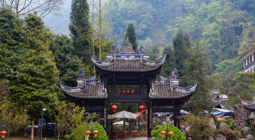 摄图网_500618342_banner_四川 青城山（企业商用）.jpg