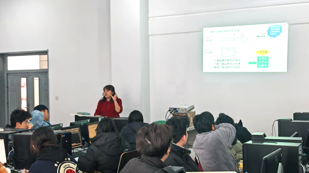 上课2.jpg