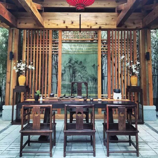 『不用纠结』 买红木家具，要“高档低配”还是“低档高配”？