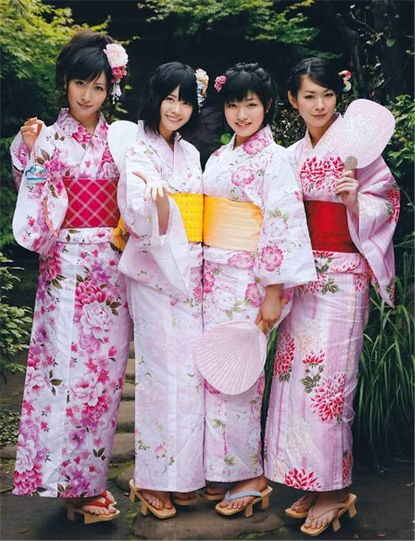 浴衣设计日本的女生夏天这么穿
