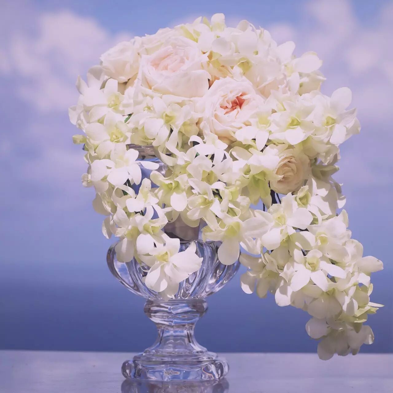 上午迎亲的手捧花和下午仪式的手捧花都来自野兽派花艺大师的特别定制