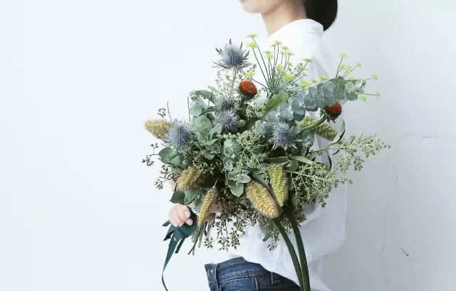 即便是一枝草，也能美得让人惊艳