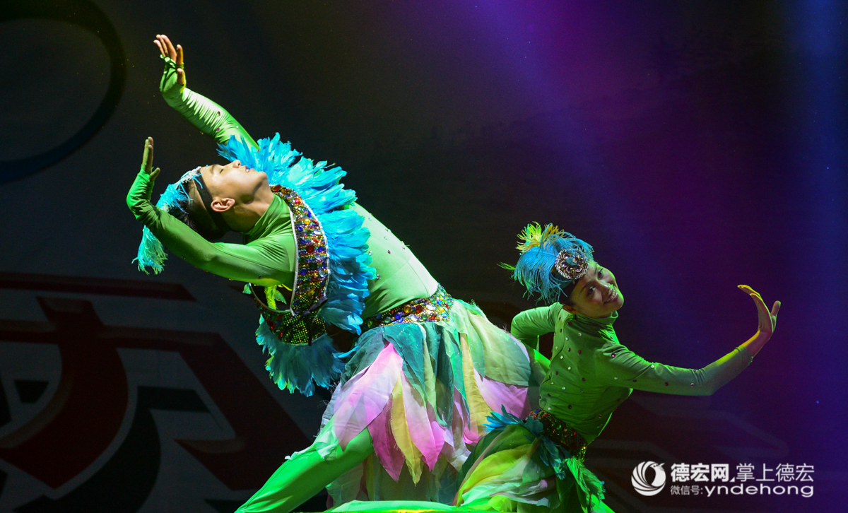 独家揭秘2015德宏泼水节你真的知道怎么玩吗