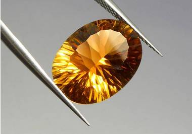 来自心灵的神奇宝石----托帕石