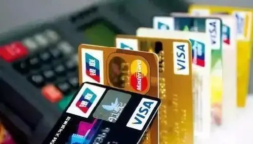 信用卡绑定微信和支付宝上养卡，与直接刷卡消费有什么区别？ 