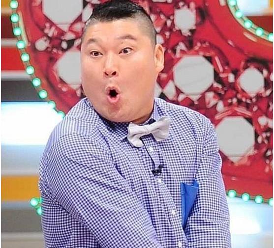 好吧 让我贴心地 用百科的语言来为大家介绍一下 姜虎东,1970年6 111