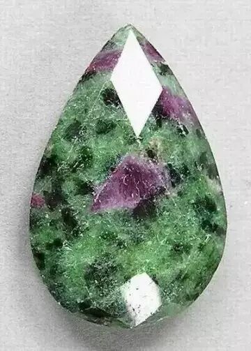 红绿宝海蓝宝石黑曜石海洋石孔雀石硅孔石疯狂玛瑙青金石方纳石,是不