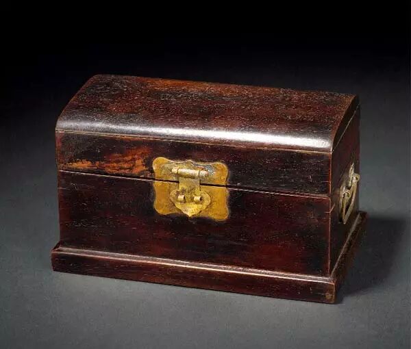 民国,紫檀木首饰盒紫檀木古董首饰盒套装当然,古代中国的首饰盒流传到