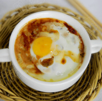 鸡蛋肉泥炖罐图片