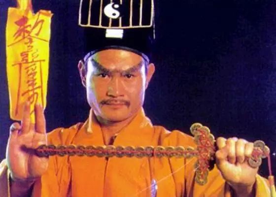 香港经典僵尸片混剪,满满的都是回忆!