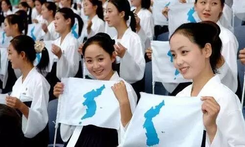 >> 正文 新奇看点:驾车经鸭绿江大桥(中朝友谊桥)出境至朝鲜平安北道