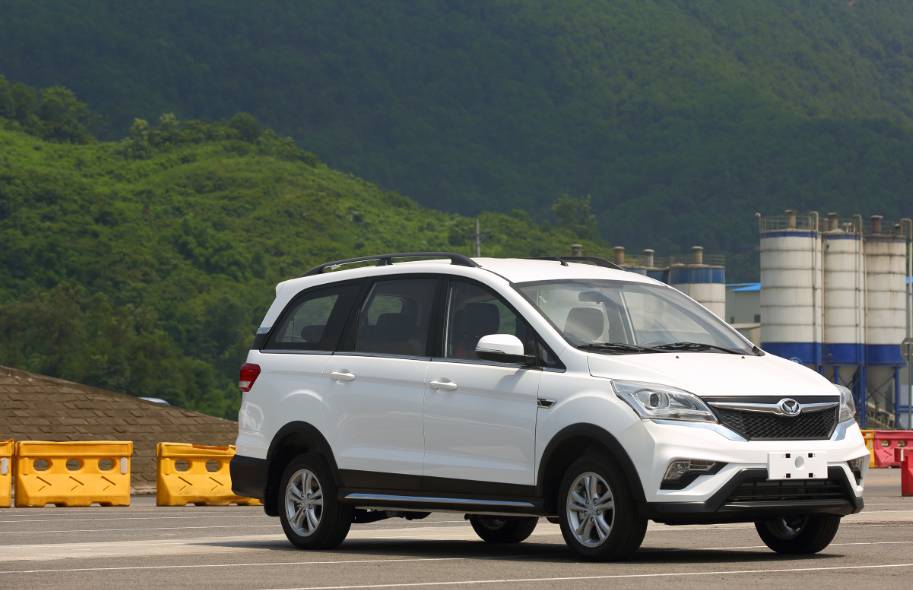 北汽幻速全新mpv实车图