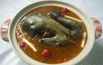 女人每天吃此物 不到一个月 肤嫩滴出水 腰瘦腿变细！