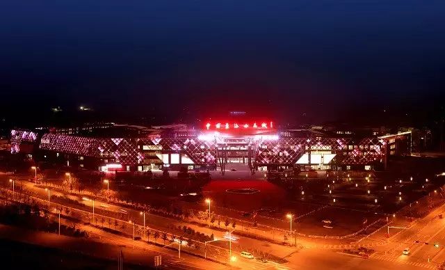 相约东海水晶城||满足您对水晶的所有想象