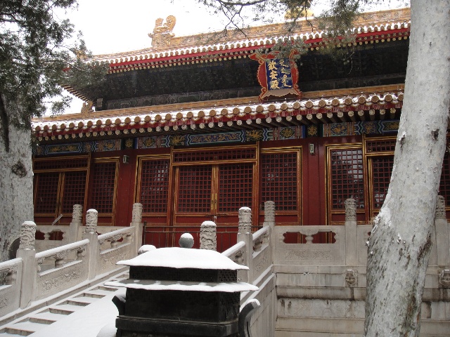 十字脊式屋顶·角楼十字脊,是一种非常特别的屋顶形式,它是由两个歇山