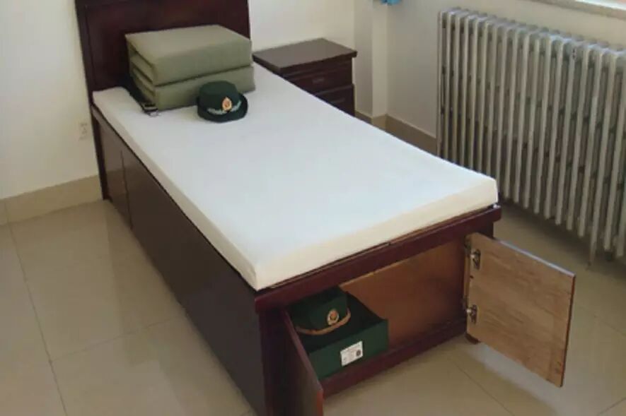 为什么军人的床单是白色