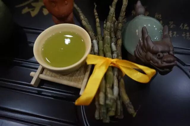 新鲜铁皮石斛、石斛花、铁皮枫斗，它们的区别在哪？哪个好？