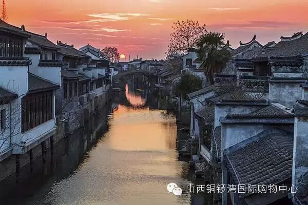 铜锣湾寻带着领导去旅行