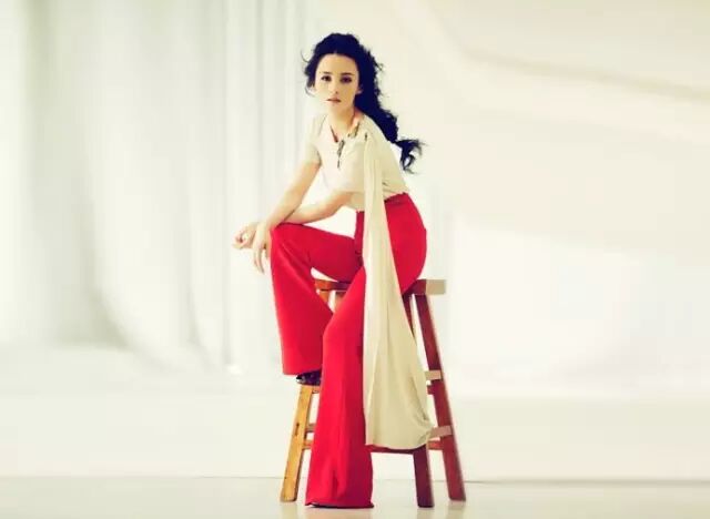 她曾经被指是小三鼻祖,如今是影视圈里出了名的模范妻子-图47