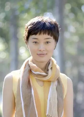 她曾经被指是小三鼻祖,如今是影视圈里出了名的模范妻子-图32