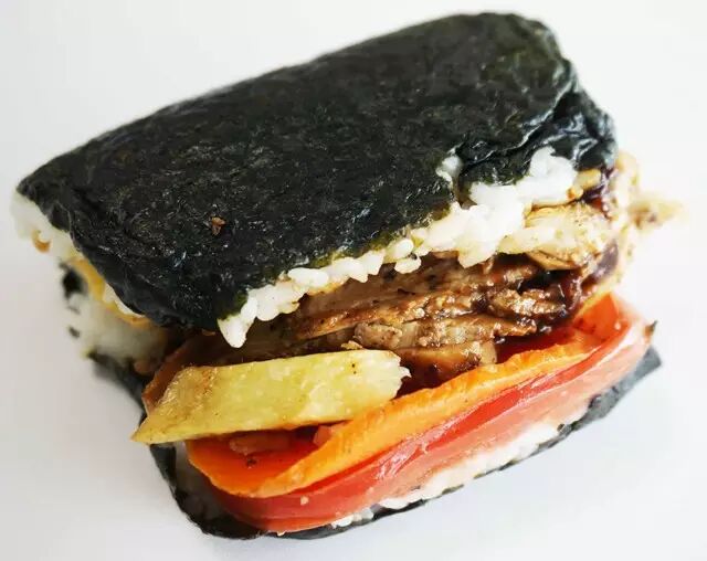   罗森:三角饭团,寿司