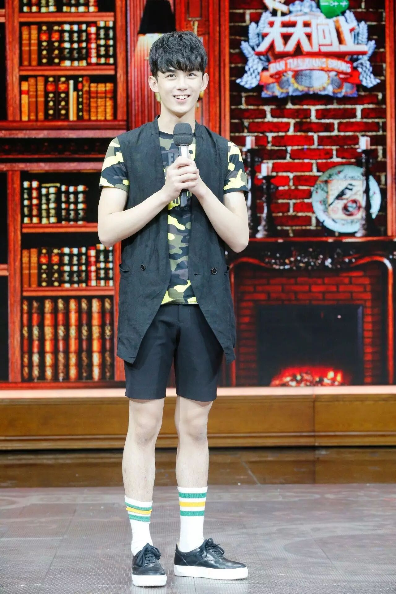 x-兄弟驾到|小鲜肉吴磊呆萌上线这真的是《天天向上》平均颜值最高的