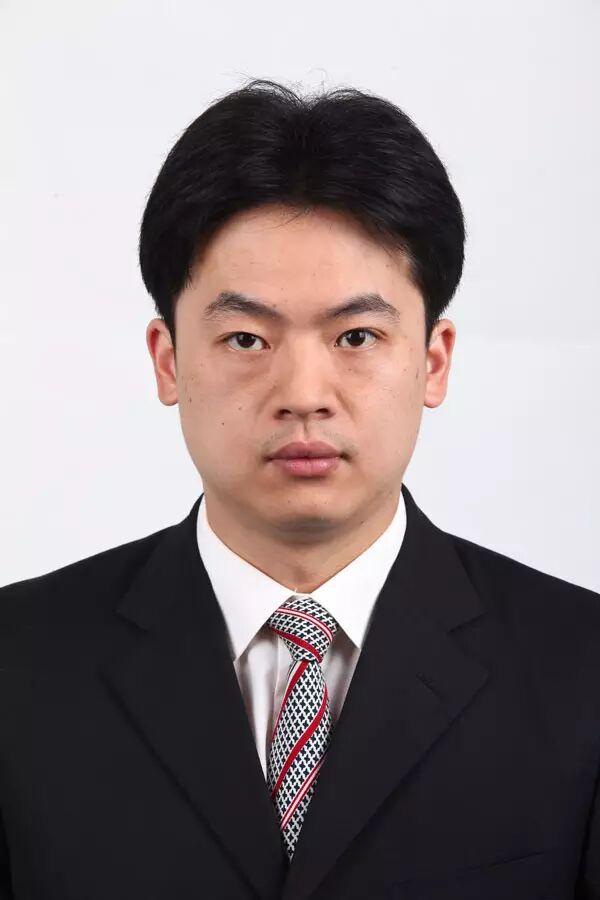 江苏省人民医院 皮肤科 尹志强 副主任医师 个人微信公众号 "强哥每日