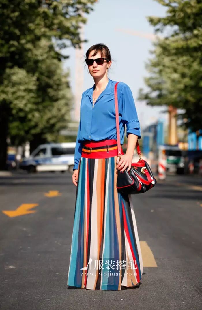 当衬衫遇上长裙 混搭很出彩