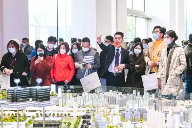 白云改善盘，越秀公交天悦云山府本周开售！