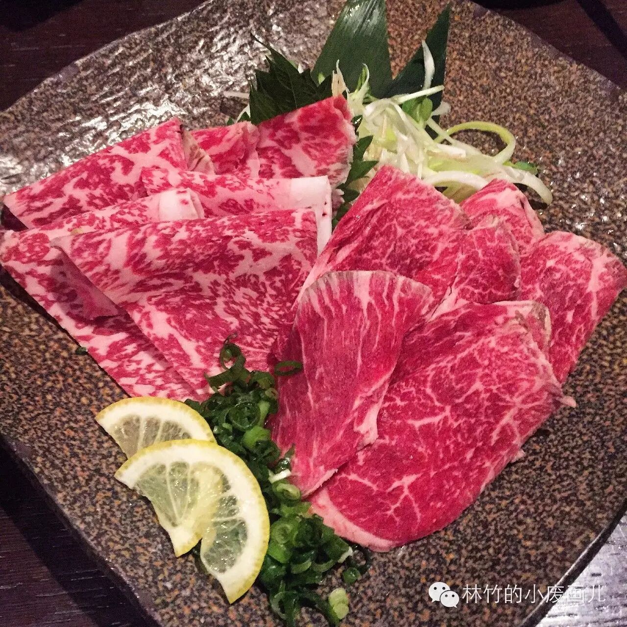 仔细想起来,前几天在奈良温泉酒店吃的鹿肉刺身已经算是重口了.