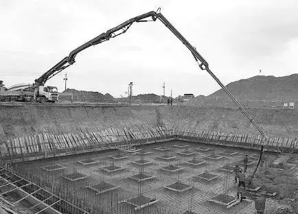 一栋33层住宅从基坑开挖到竣工的整个流程的图6