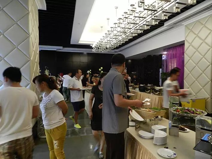 河池自助餐餐饮联盟,吃货看过来!秀兰爱尚自助火锅8月16号走起!