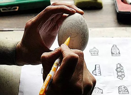 蛋雕印纸步骤图图片