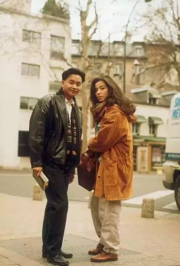 看看朱茵張曼玉25年前的穿搭，甩現在很多女星一條街！ 時尚 第30張