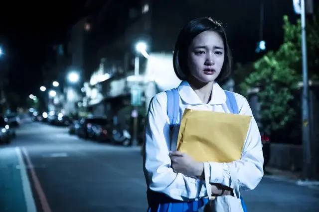恭喜，官宣离婚！终于不用装恩爱了......