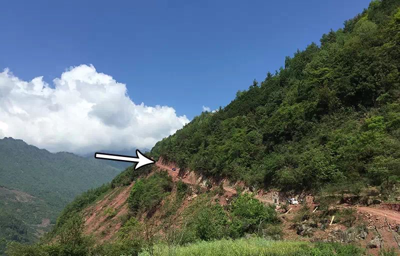 汉源桌子山公路图片