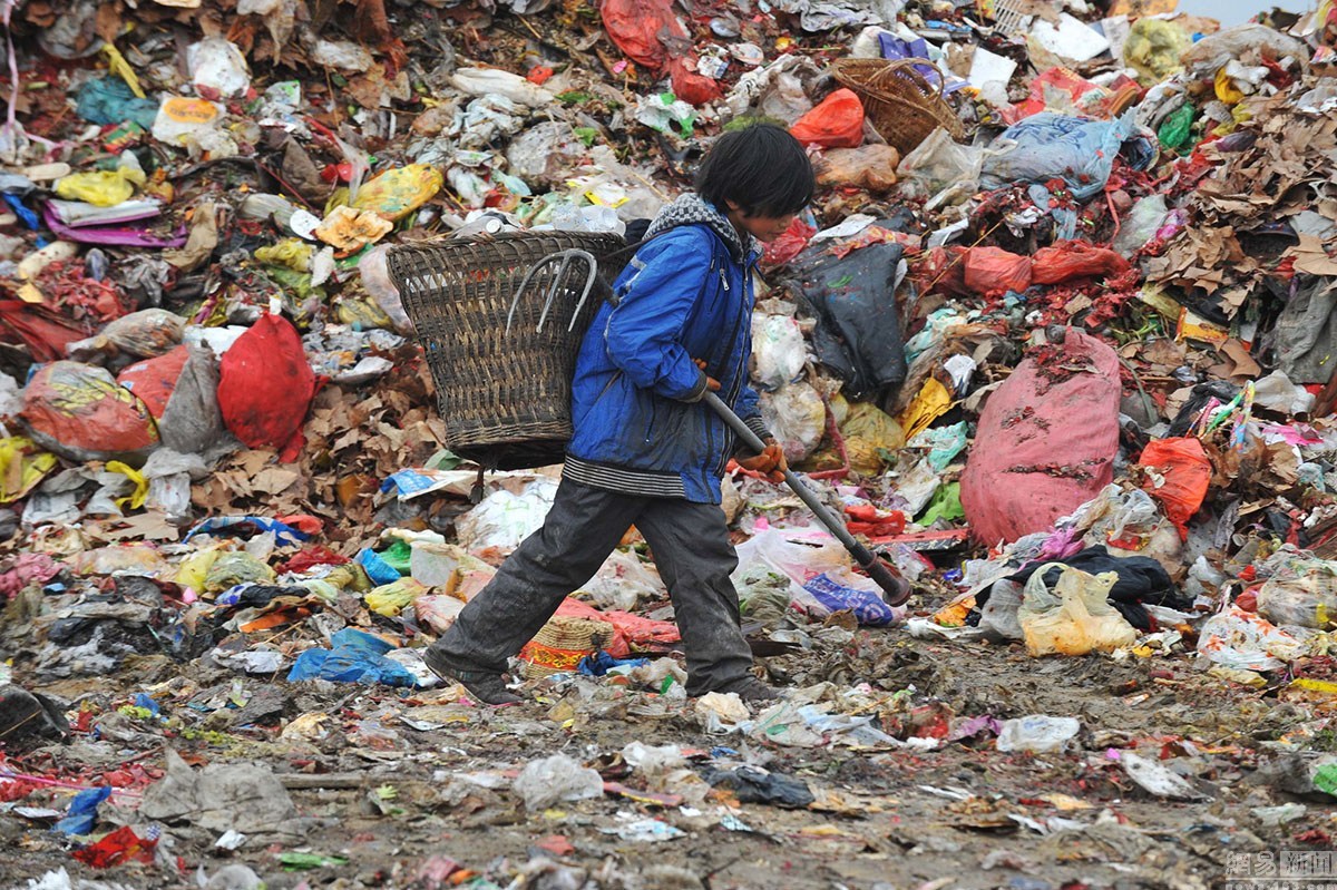 拾荒儿童的春节看完想哭