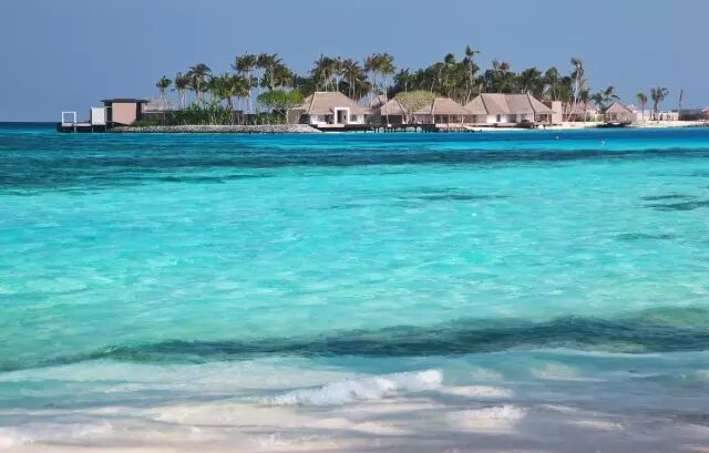 帆船酒店里面_帆船酒店一晚上多少钱_帆船酒店住一晚要多少人民币