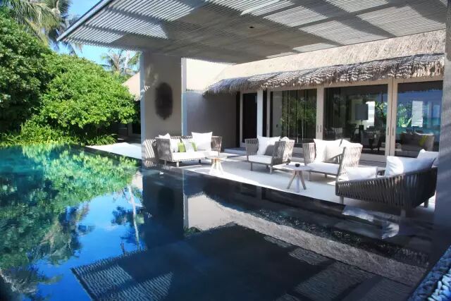 帆船酒店一晚上多少钱_帆船酒店住一晚要多少人民币_帆船酒店里面