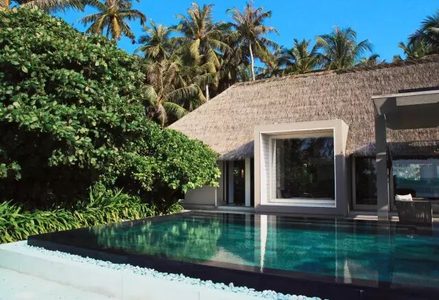 帆船酒店住一晚要多少人民币_帆船酒店一晚上多少钱_帆船酒店里面