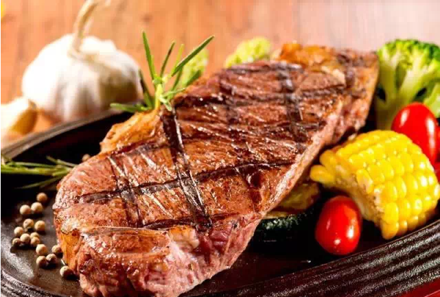 一家法国田园装修风格的专业牛排餐厅还来三免一老板你要闹哪样