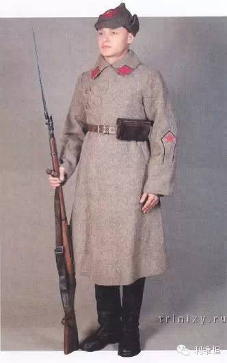 哥萨克骑兵的制服,也有著名的秘密警察(也就是克格勃的前身nkvd)制服