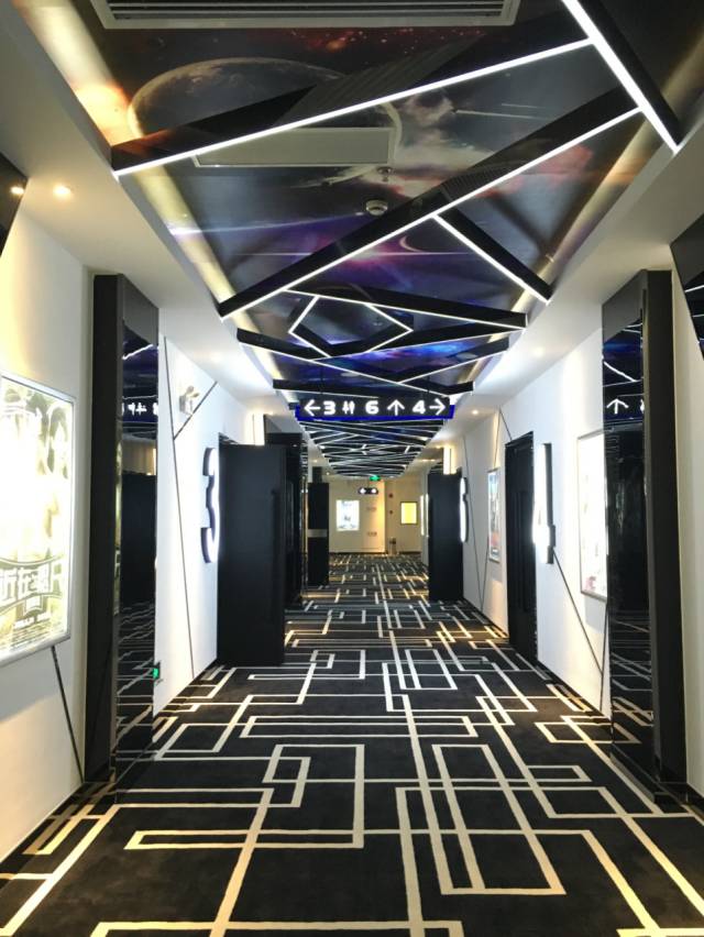 舒适整洁,宽敞明亮的等候大厅,现代感十足